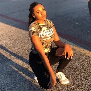 Meet your Posher, Jessica